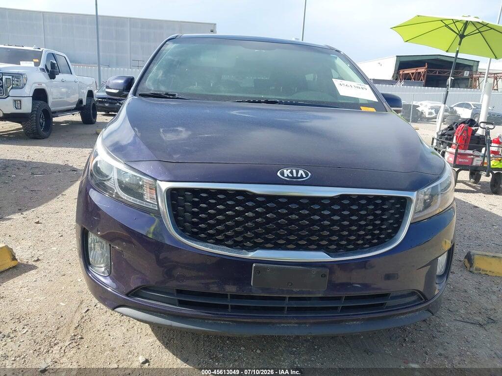 KNDMC5C17J6376509 2018 KIA SEDONA photo no. 12