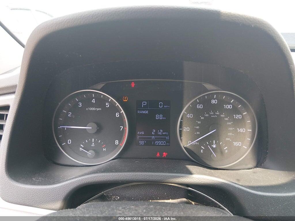 5NPD74LF0HH192832 2017 HYUNDAI ELANTRA photo no. 7