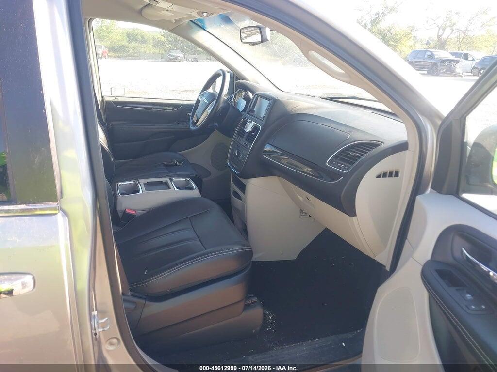2C4RC1BG6GR305355 2016 CHRYSLER TOWN & COUNTRY photo no. 5