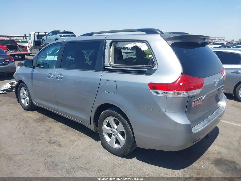 5TDKK3DC8ES409716 2014 TOYOTA SIENNA photo no. 3
