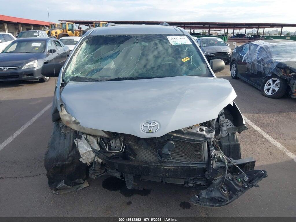 5TDKK3DC8ES409716 2014 TOYOTA SIENNA photo no. 6