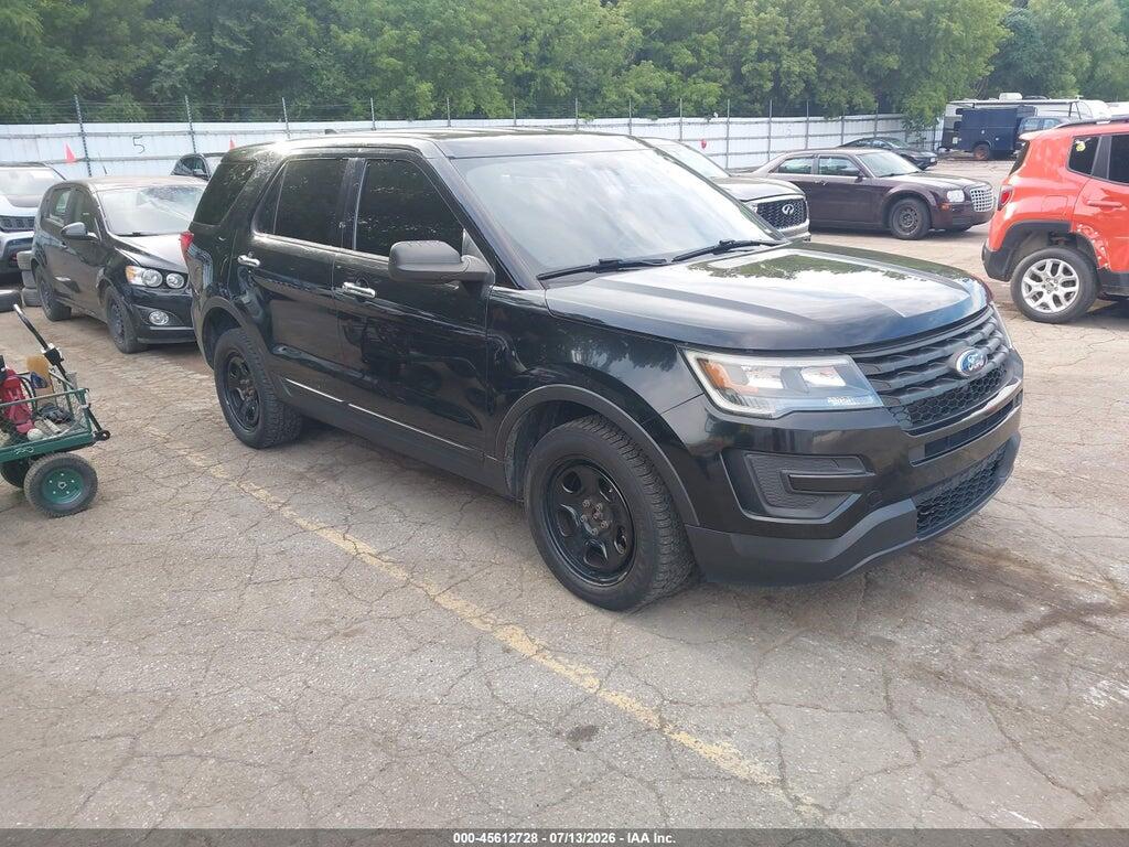 1FM5K8AR0JGB93170 2018 FORD POLICE INTERCEPTOR UTILITY photo no. 1