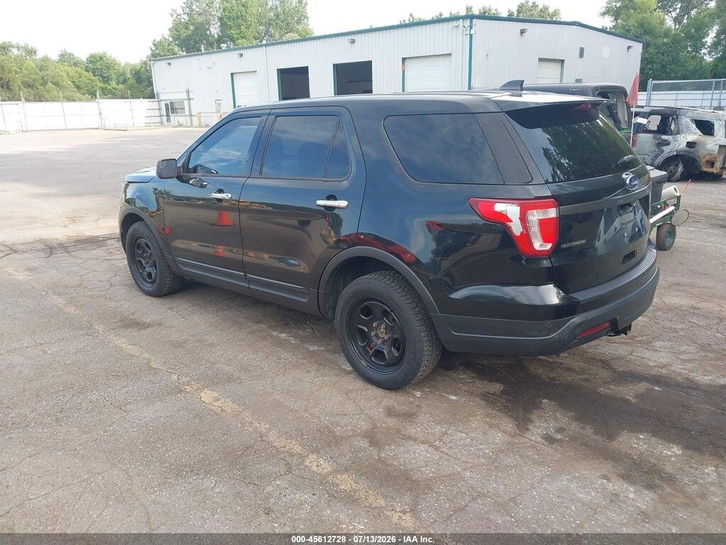 1FM5K8AR0JGB93170 2018 FORD POLICE INTERCEPTOR UTILITY photo no. 3