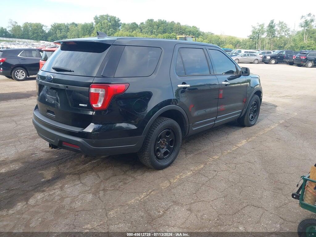1FM5K8AR0JGB93170 2018 FORD POLICE INTERCEPTOR UTILITY photo no. 4