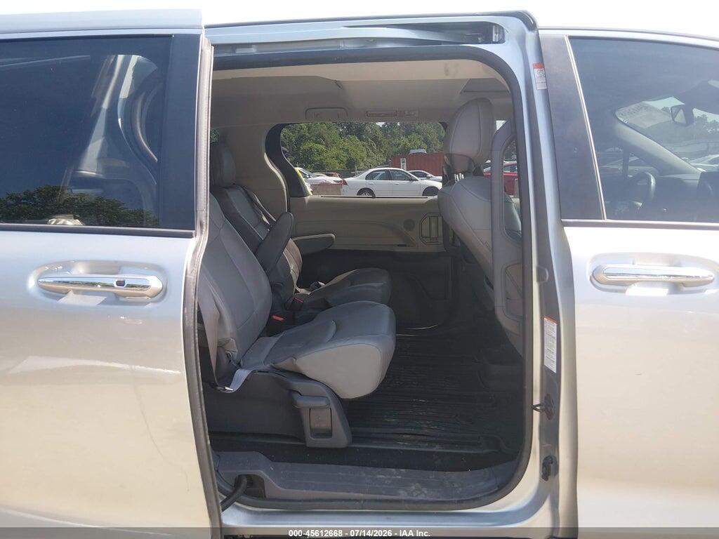 5TDYSKFCXMS001329 2021 TOYOTA SIENNA photo no. 8