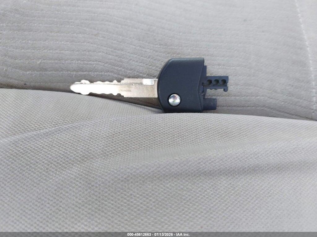 JM1CR2W36A0373450 2010 MAZDA MAZDA5 photo no. 11