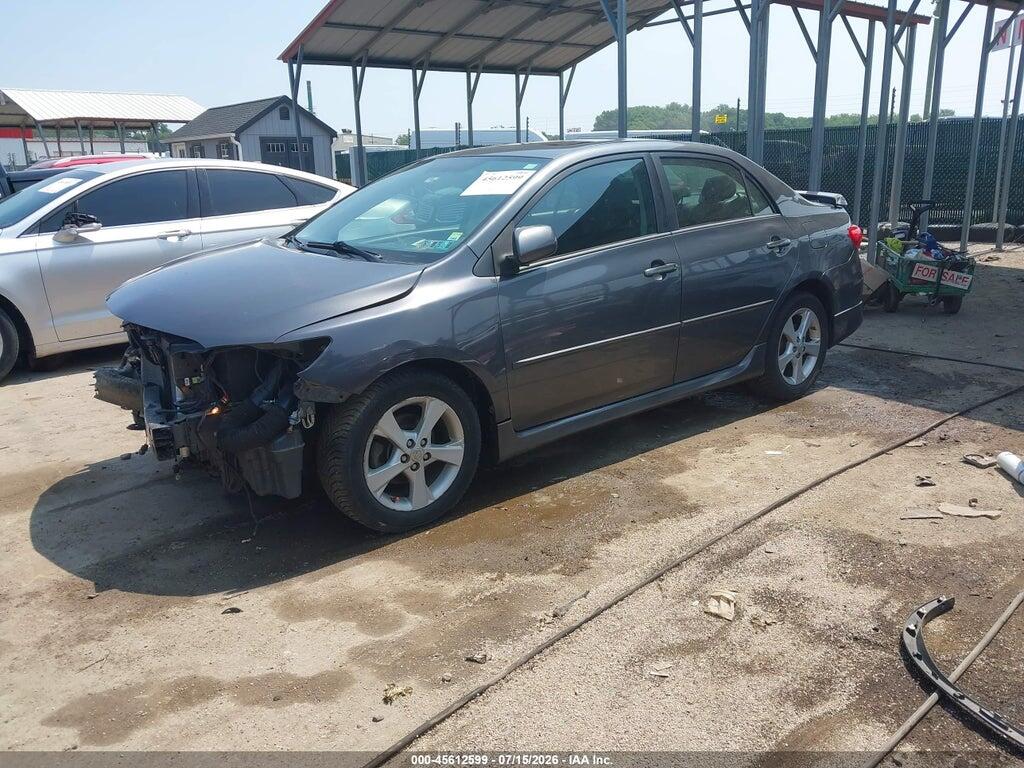 2T1BU4EE0CC905826 2012 TOYOTA COROLLA photo no. 2