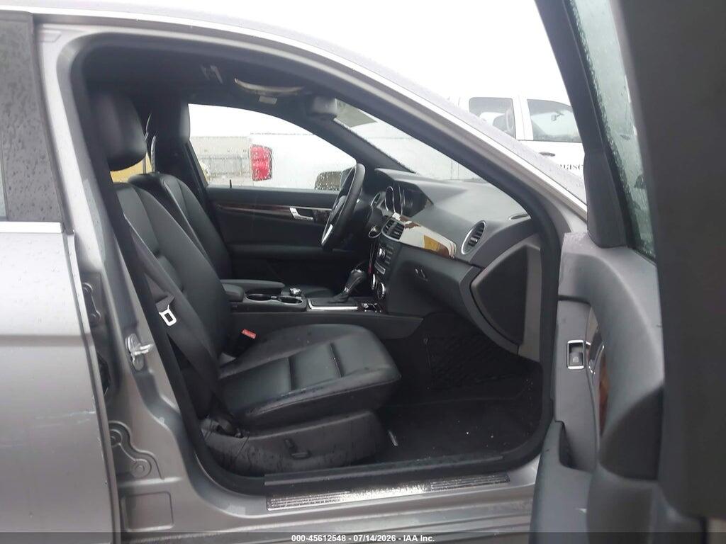 WDDGF4HB9EA957678 2014 MERCEDES-BENZ C 250 photo no. 5