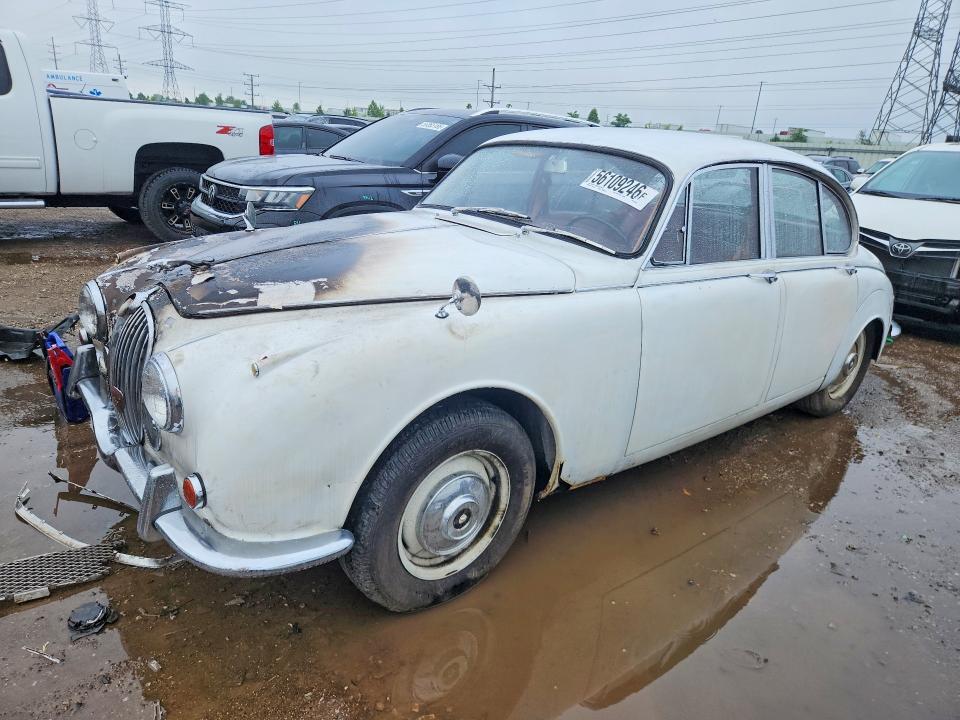 1J80167BW 1969 JAGUAR MARK II photo no. 1