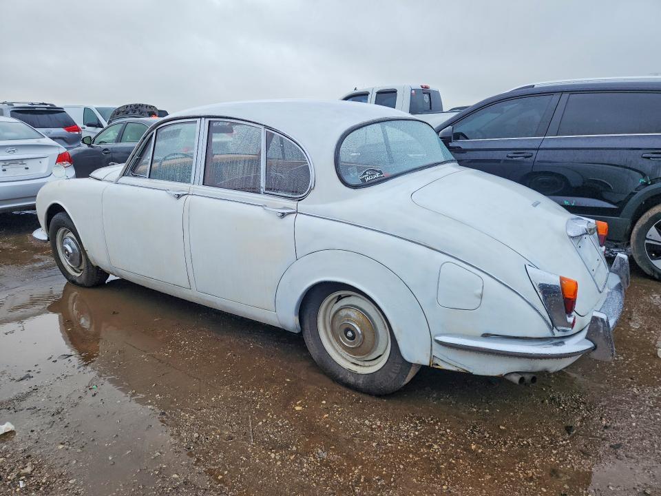1J80167BW 1969 JAGUAR MARK II photo no. 2