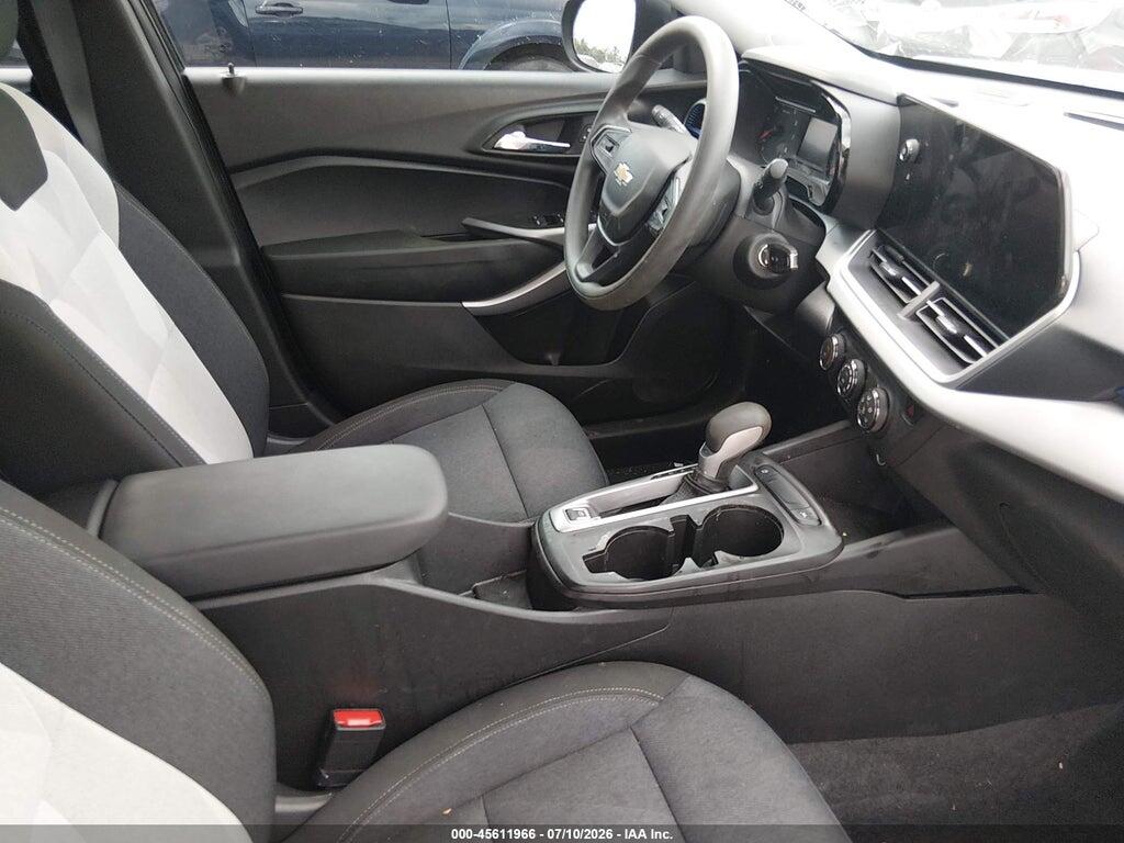 KL77LFE20RC033866 2024 CHEVROLET TRAX photo no. 5