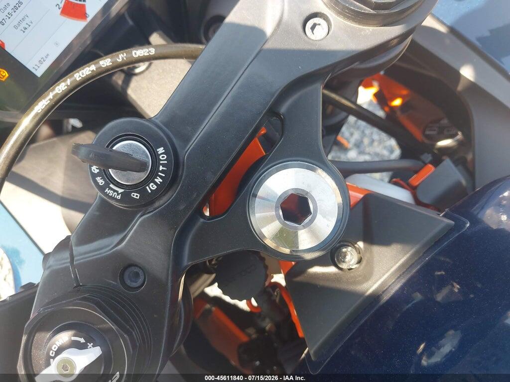 MD2JYJ404RN210317 2024 KTM 390 photo no. 11
