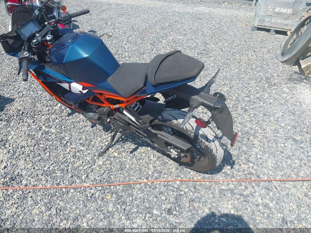 MD2JYJ404RN210317 2024 KTM 390 photo no. 3