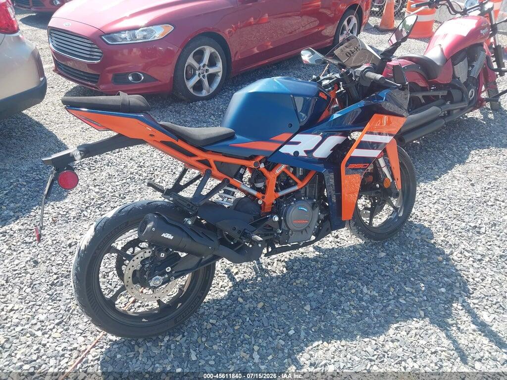 MD2JYJ404RN210317 2024 KTM 390 photo no. 4