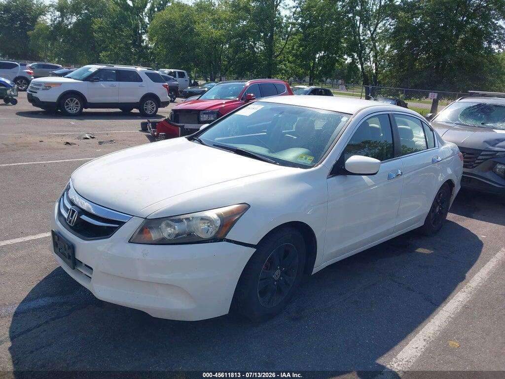 1HGCP2F69BA107272 2011 HONDA ACCORD photo no. 2