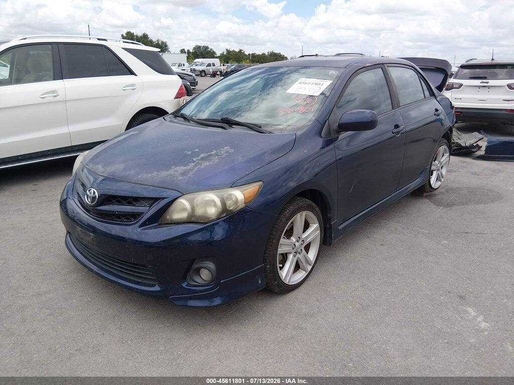5YFBU4EE2DP107118 2013 TOYOTA COROLLA photo no. 2