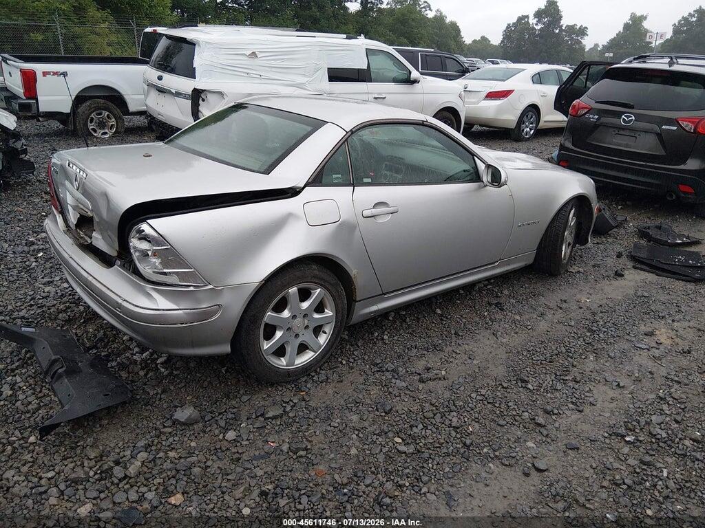 WDBKK49F84F298140 2004 MERCEDES-BENZ SLK 230 photo no. 4