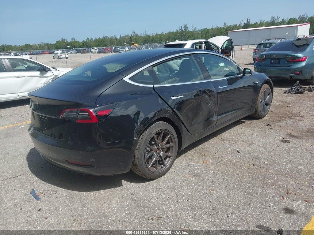 5YJ3E1EA0JF089108 2018 TESLA MODEL 3 photo no. 4