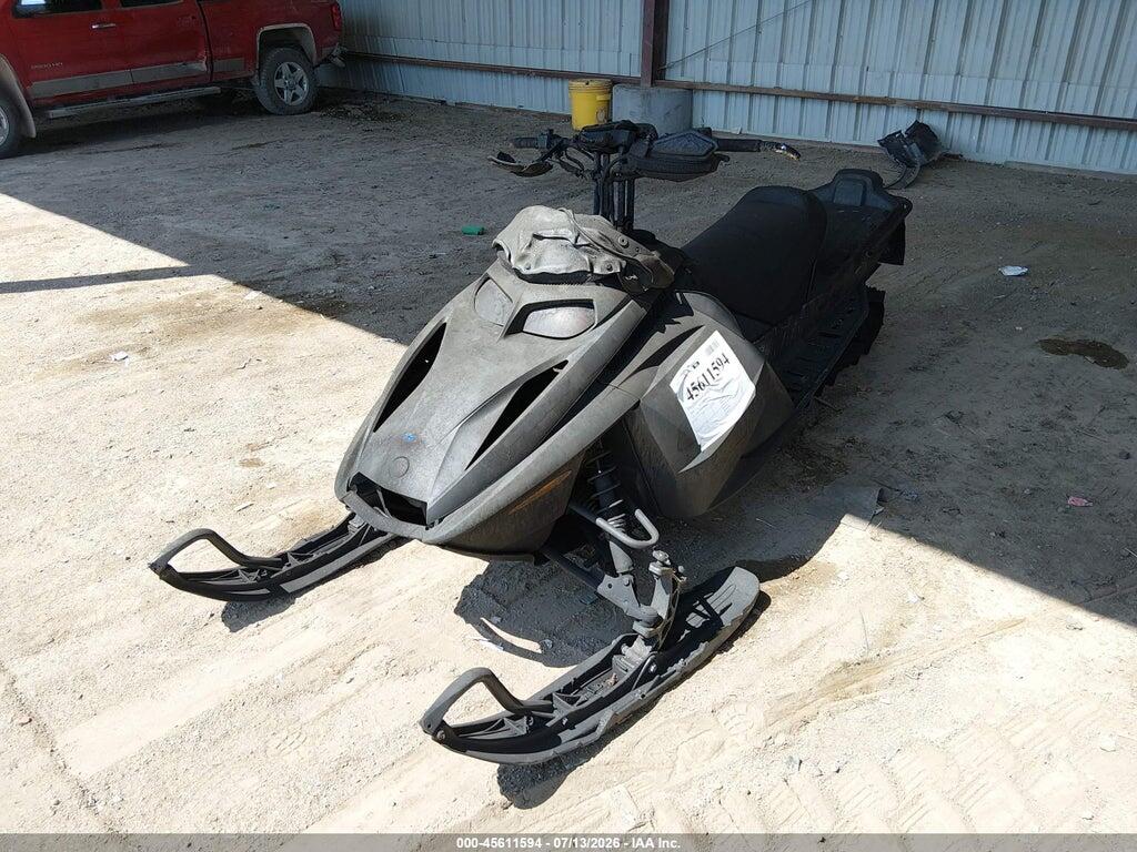 2BPSCJ7B17V000982 2008 SKI-DOO SUMMIT 800 photo no. 2