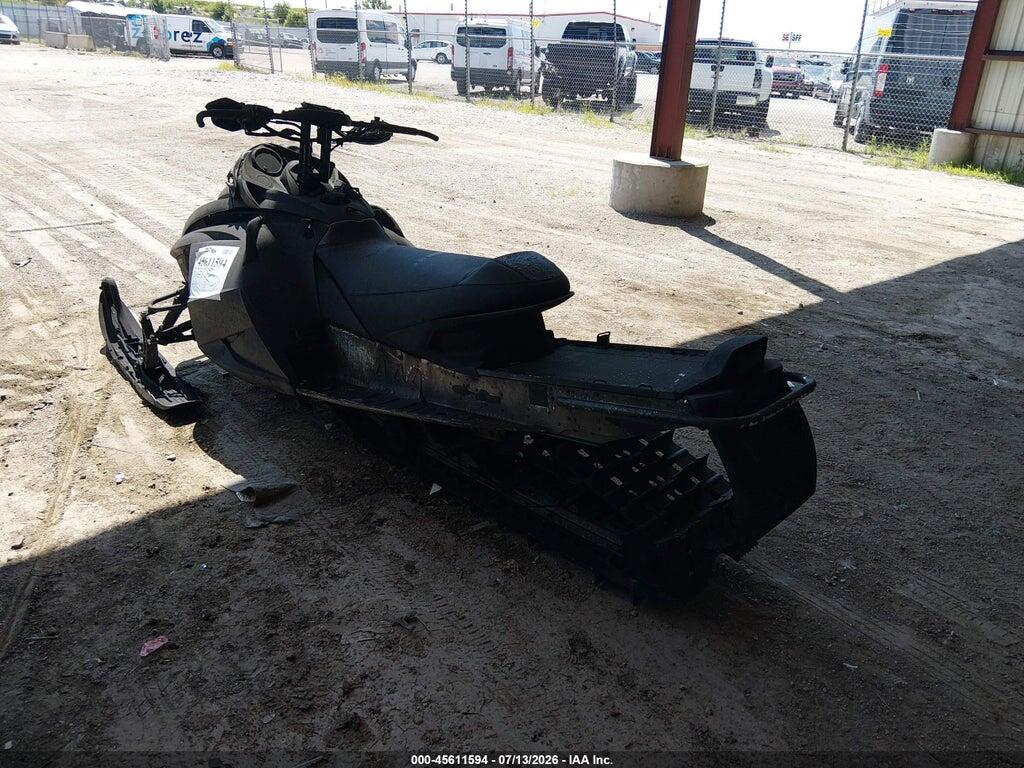 2BPSCJ7B17V000982 2008 SKI-DOO SUMMIT 800 photo no. 3