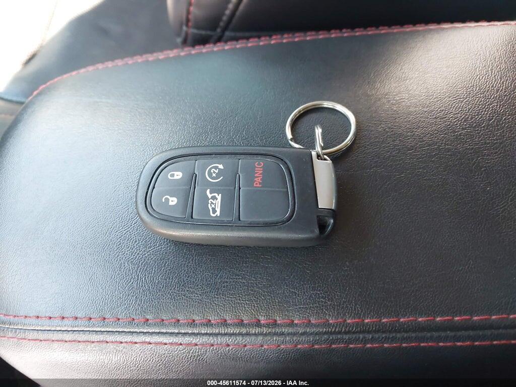 1C4PJMBS0HW651171 2017 JEEP CHEROKEE photo no. 11