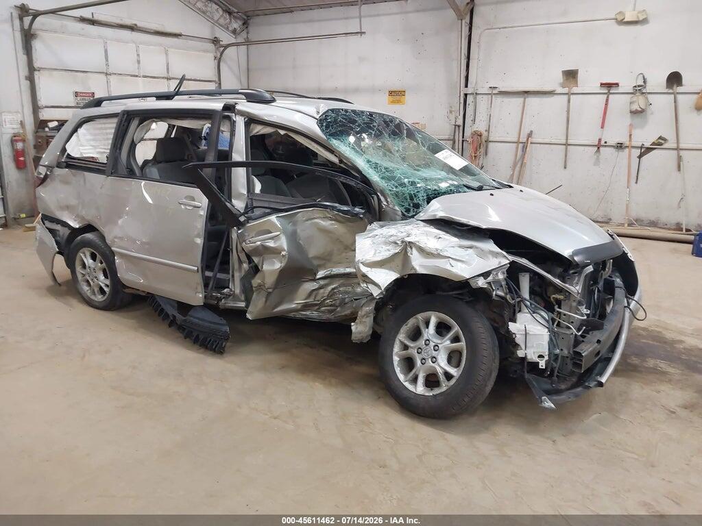 5TDBA23C84S005697 2004 TOYOTA SIENNA photo no. 1