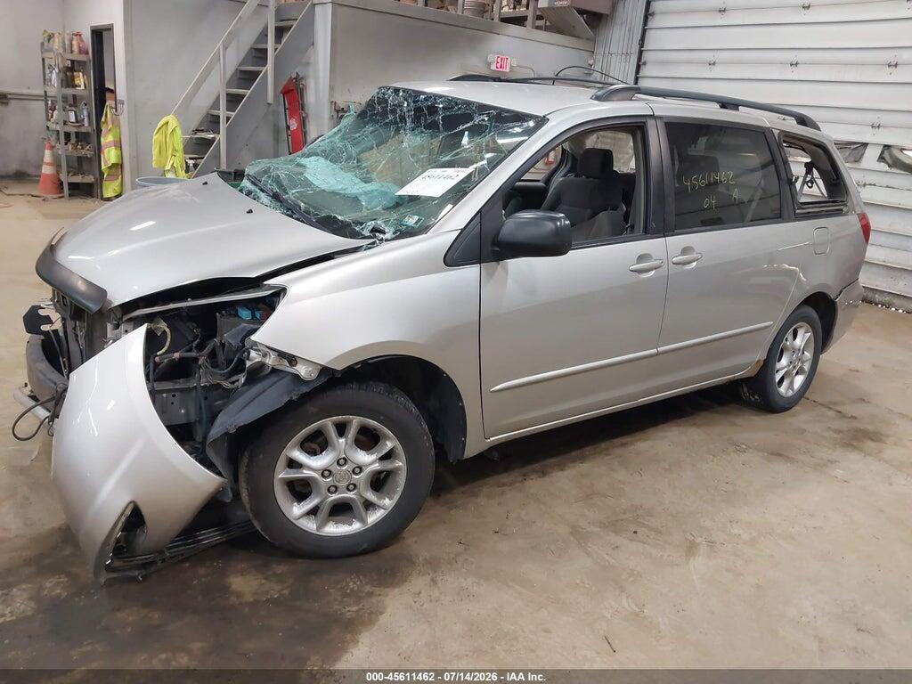5TDBA23C84S005697 2004 TOYOTA SIENNA photo no. 2