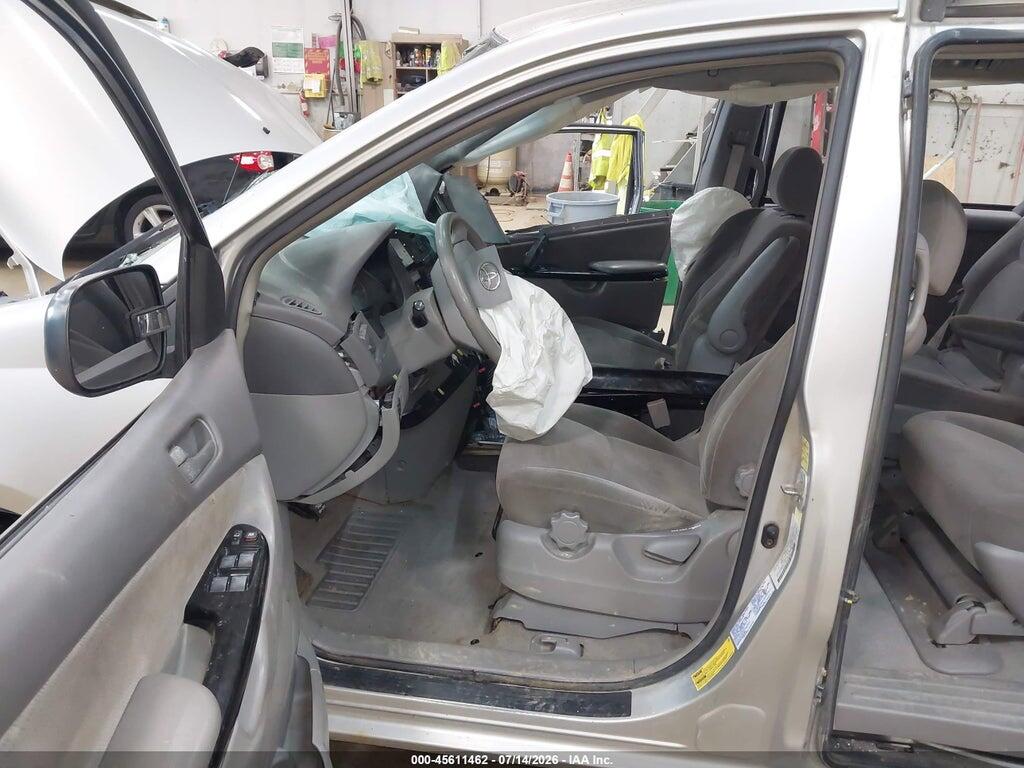 5TDBA23C84S005697 2004 TOYOTA SIENNA photo no. 5
