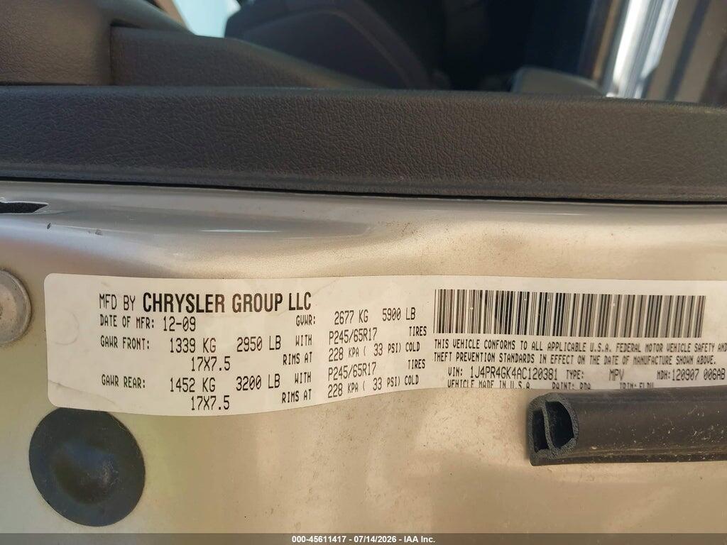 1J4PR4GK4AC120381 2010 JEEP GRAND CHEROKEE photo no. 9
