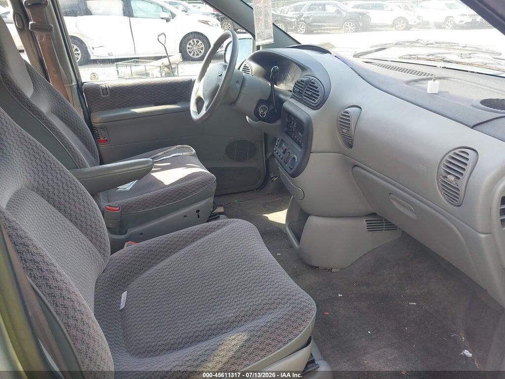 2B4GP45G3YR696066 2000 DODGE CARAVAN photo no. 5