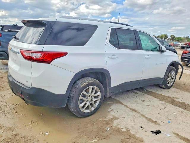 2018 CHEVROLET TRAVERSE LT — Фото 3 из 14