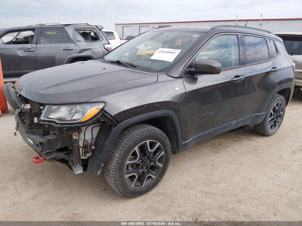 3C4NJDDB3KT759964 2019 JEEP COMPASS photo no. 2