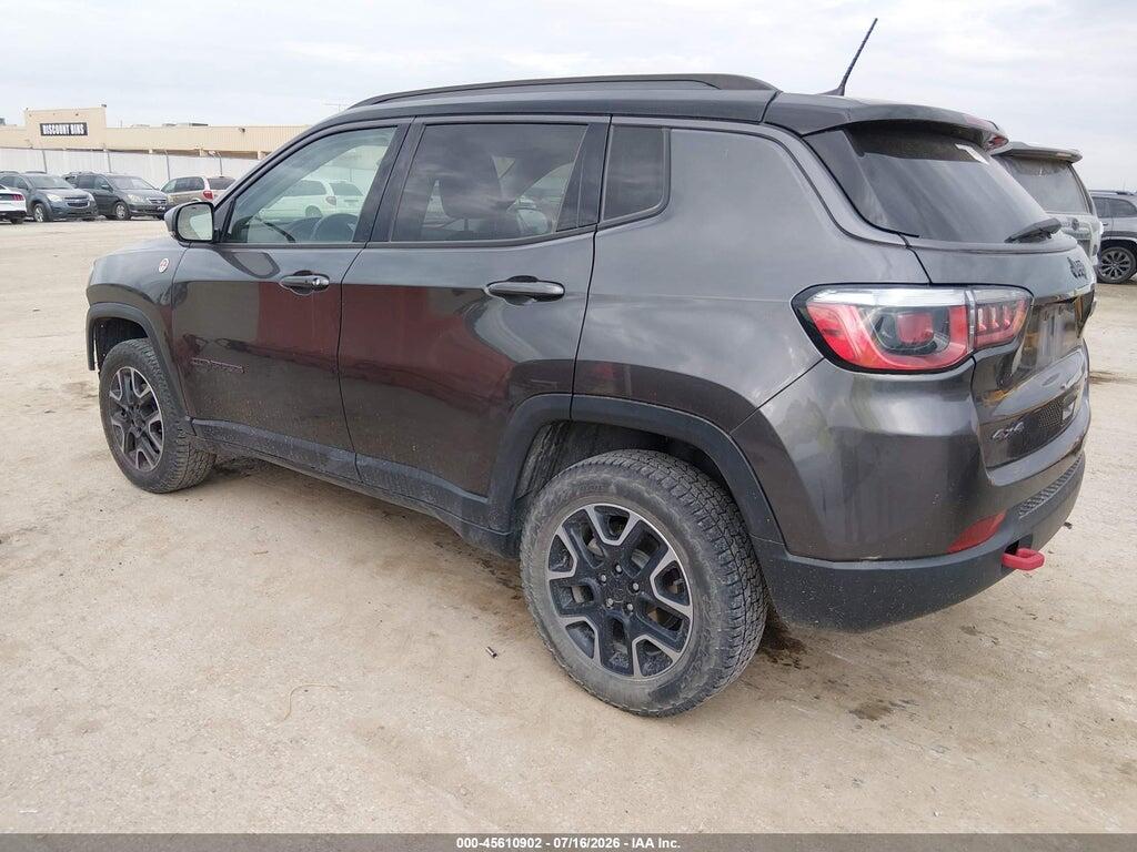 3C4NJDDB3KT759964 2019 JEEP COMPASS photo no. 3