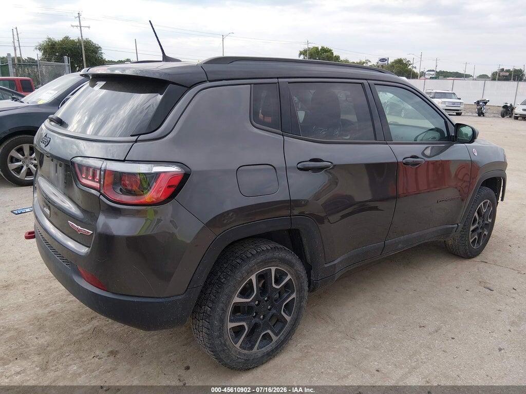 3C4NJDDB3KT759964 2019 JEEP COMPASS photo no. 4
