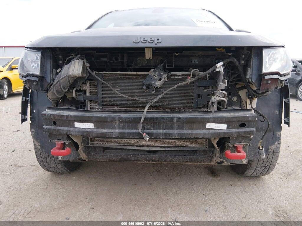 3C4NJDDB3KT759964 2019 JEEP COMPASS photo no. 6