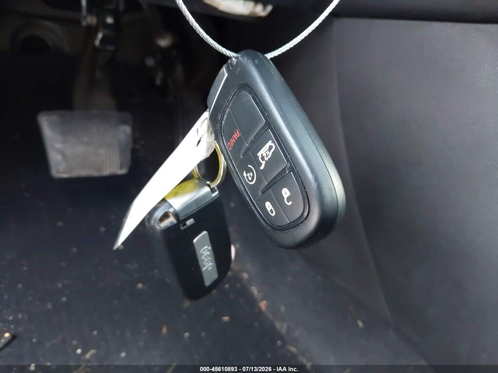 1C4PJMDX4KD267471 2019 JEEP CHEROKEE photo no. 11