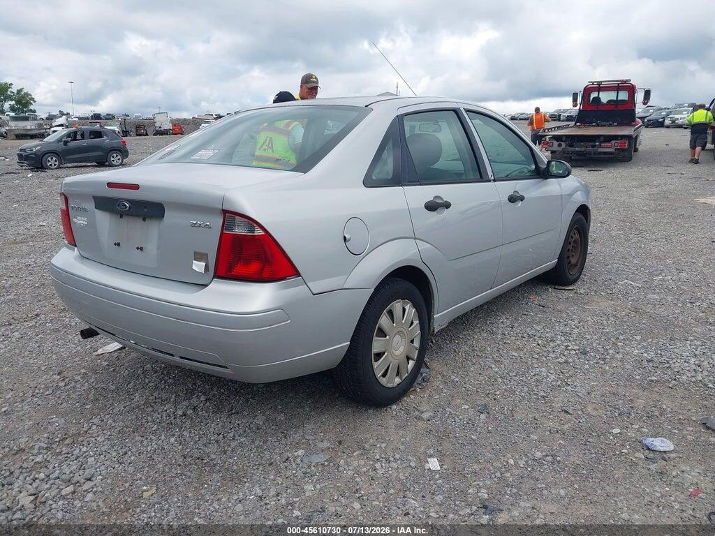 1FAFP34N35W198077 2005 FORD FOCUS photo no. 4