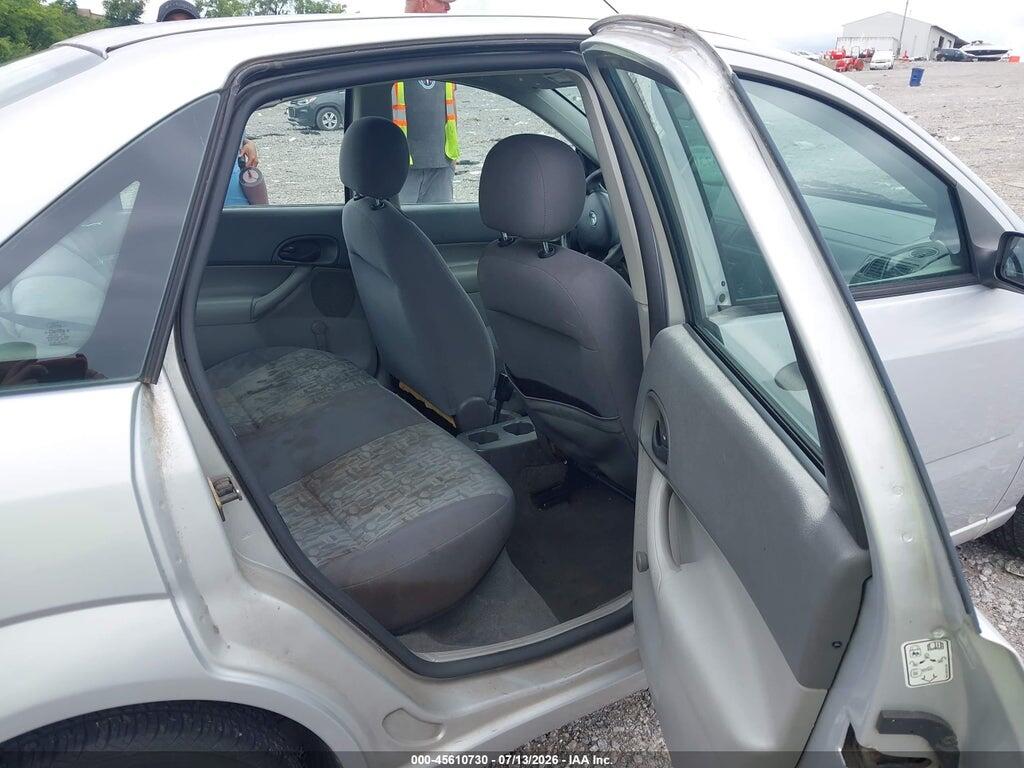 1FAFP34N35W198077 2005 FORD FOCUS photo no. 8