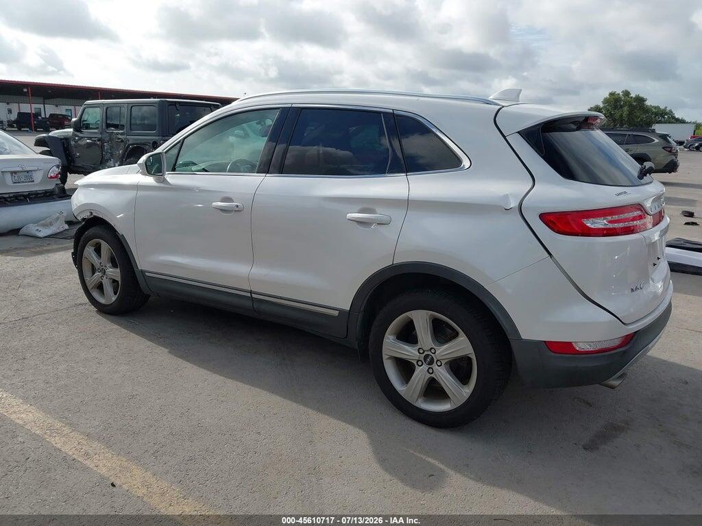 5LMCJ1D98HUL32483 2017 LINCOLN MKC photo no. 3