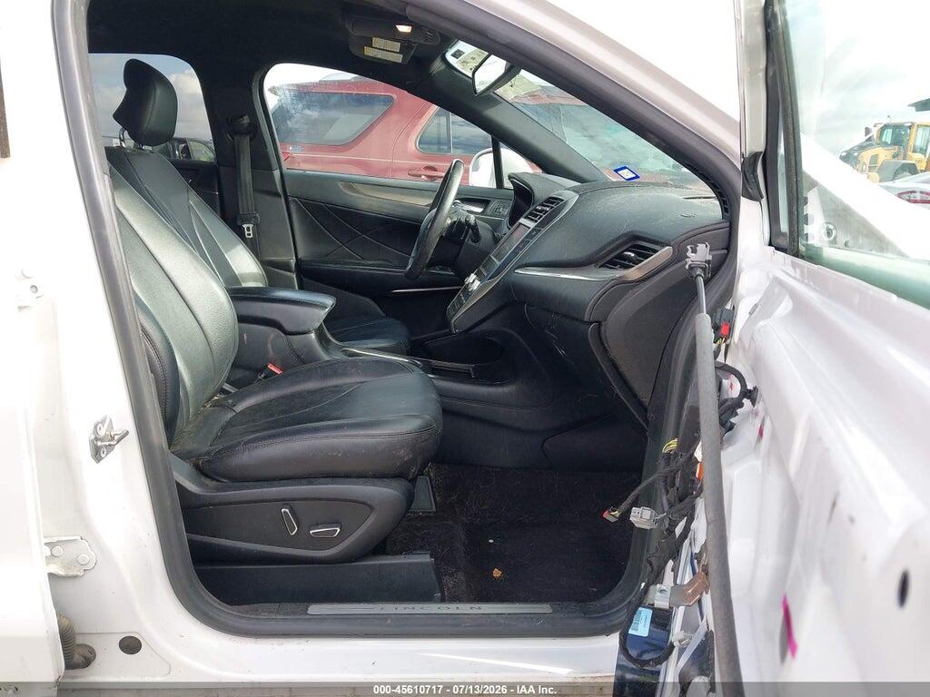5LMCJ1D98HUL32483 2017 LINCOLN MKC photo no. 5