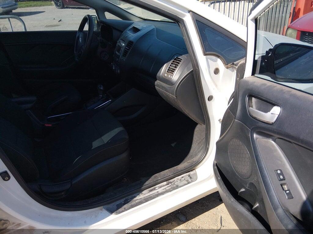 3KPFK4A72HE143669 2017 KIA FORTE photo no. 5