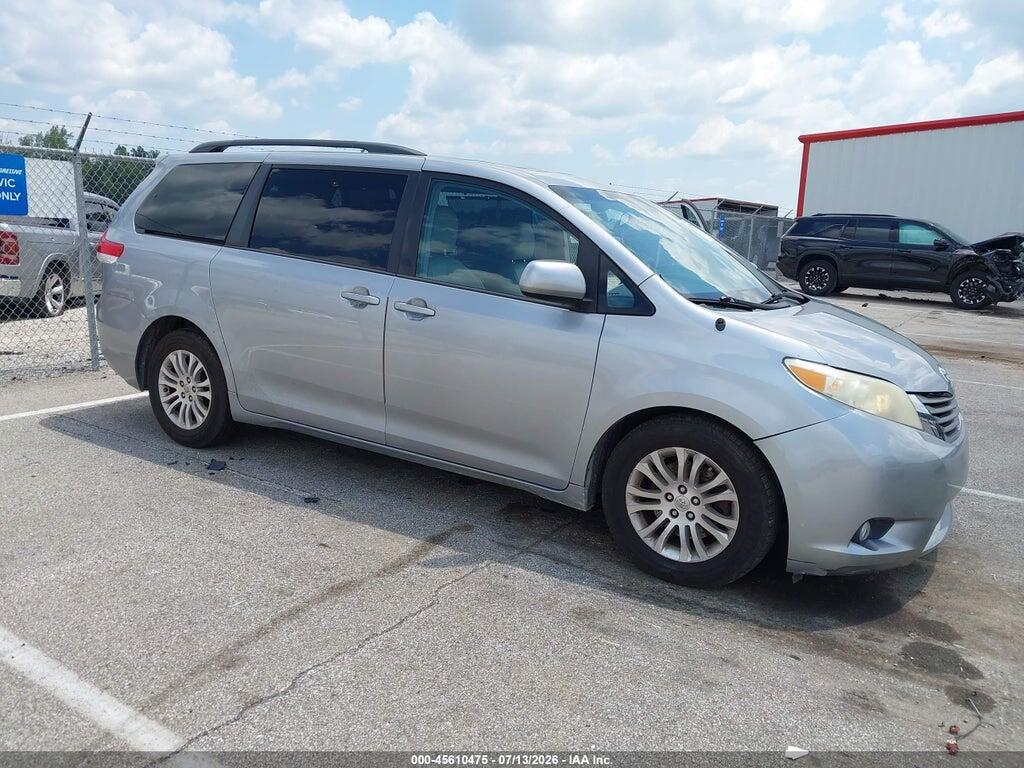 5TDYK3DC4DS374228 2013 TOYOTA SIENNA photo no. 1