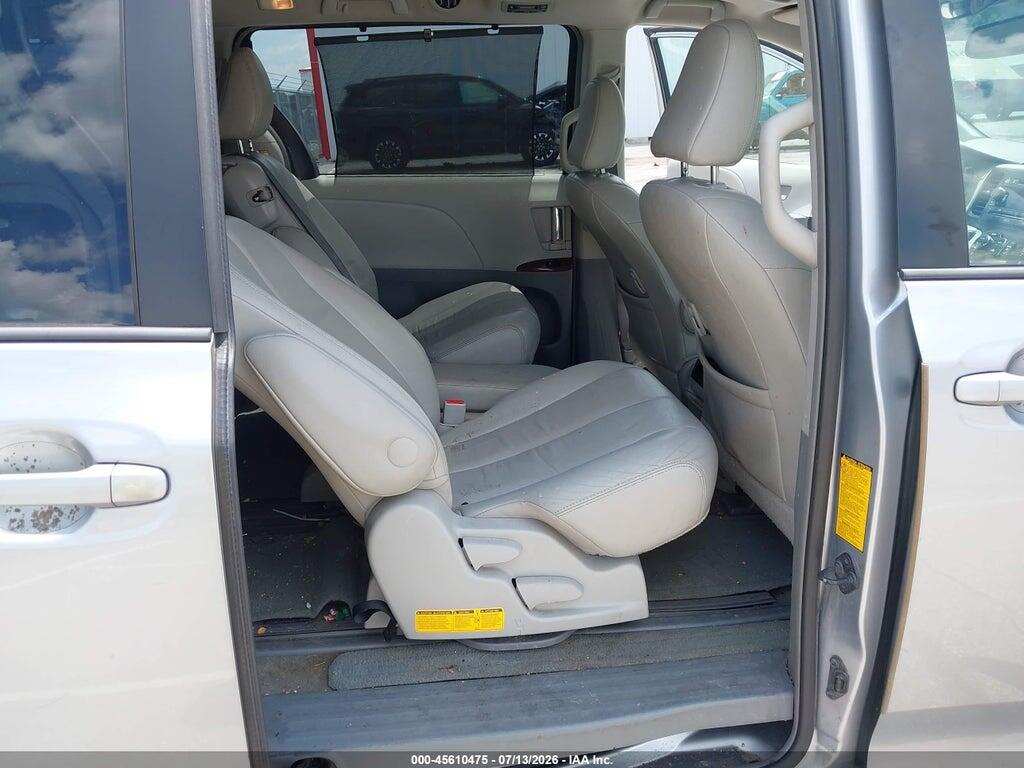 5TDYK3DC4DS374228 2013 TOYOTA SIENNA photo no. 8