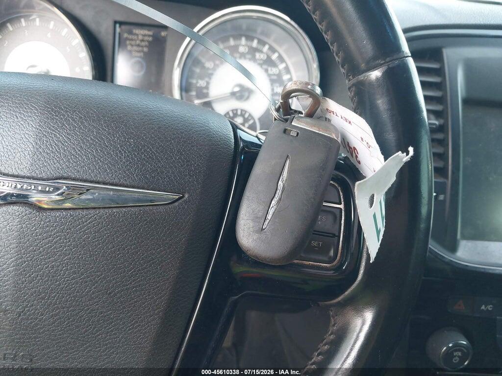 2C3CCABT0DH709518 2013 CHRYSLER 300 photo no. 11