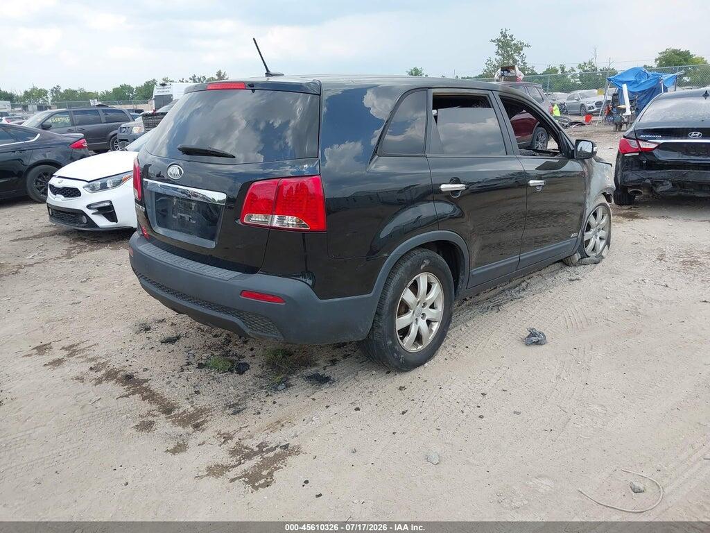 5XYKTCA66DG414968 2013 KIA SORENTO photo no. 4