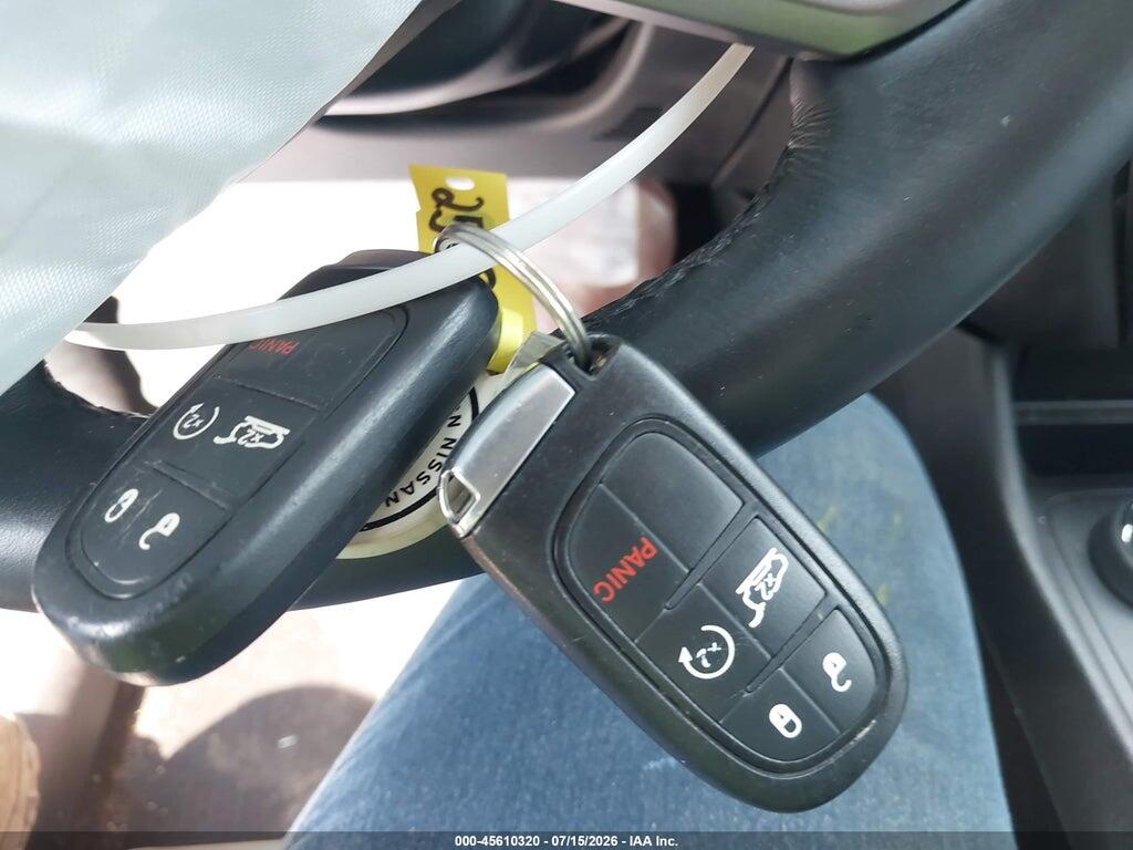 1C4PJMLX5KD271384 2019 JEEP CHEROKEE photo no. 11