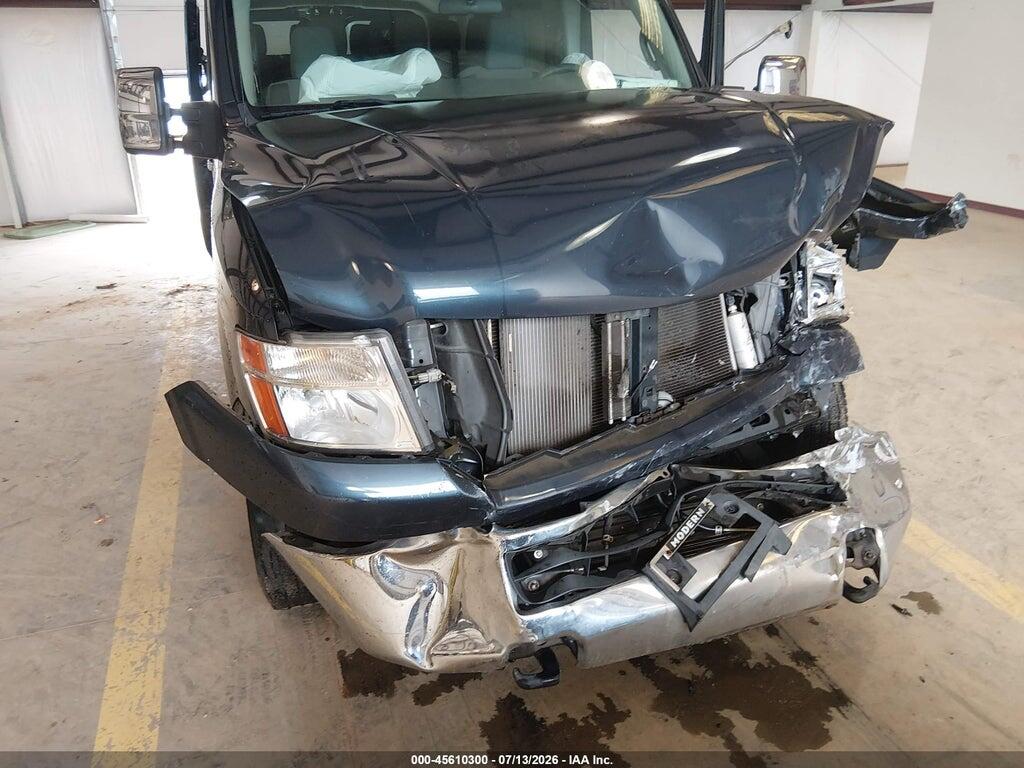 5BZAF0AA9FN852675 2015 NISSAN NV PASSENGER NV3500 HD photo no. 6