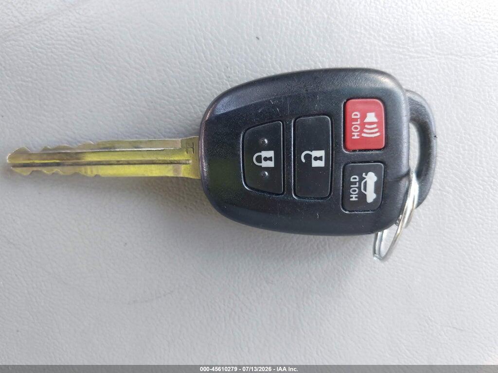 4T1BF1FK4HU345439 2017 TOYOTA CAMRY photo no. 11
