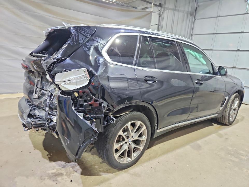 2026 BMW X5 XDRIVE40I — Фото 3 из 13