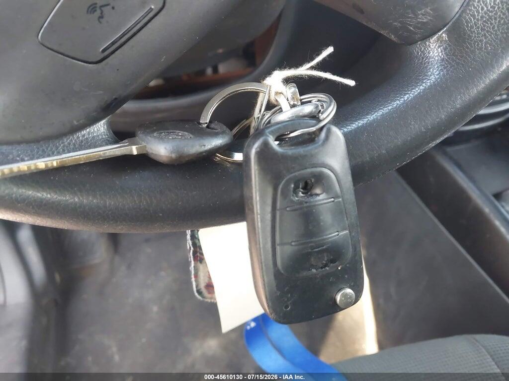 KNDJT2A24B7717485 2011 KIA SOUL photo no. 11